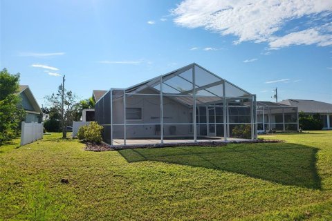 Villa ou maison à louer à Rotonda, Floride: 3 chambres, 147.81 m2 № 907887 - photo 10