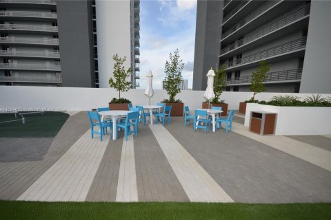 Condo in North Miami Beach, Florida, 2 bedrooms  № 1348343 - photo 21