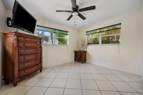 House in Fort Lauderdale, Florida 2 bedrooms, 127.83 sq.m. № 1185430 - photo 10