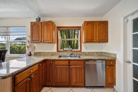 House in Fort Lauderdale, Florida 2 bedrooms, 127.83 sq.m. № 1185430 - photo 16