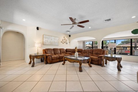 House in Fort Lauderdale, Florida 2 bedrooms, 127.83 sq.m. № 1185430 - photo 21