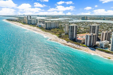 Copropriété à vendre à Riviera Beach, Floride: 2 chambres, 139.35 m2 № 1016175 - photo 2