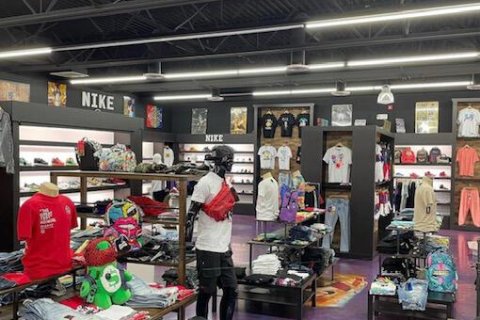 Shop in Belle Glade, Florida № 788048 - photo 13