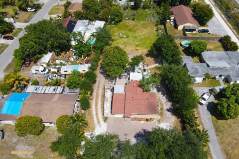 Villa ou maison à vendre à Palm Springs, Floride: 2 chambres, 82.22 m2 № 1151826 - photo 8