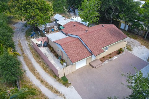 Villa ou maison à vendre à Palm Springs, Floride: 2 chambres, 82.22 m2 № 1151826 - photo 9