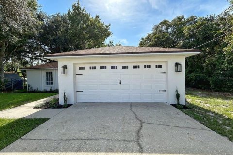 Casa en venta en DeLand, Florida, 3 dormitorios, 137.77 m2 № 1350081 - foto 2