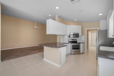 House in Sarasota, Florida 2 bedrooms, 157.28 sq.m. № 1349973 - photo 6