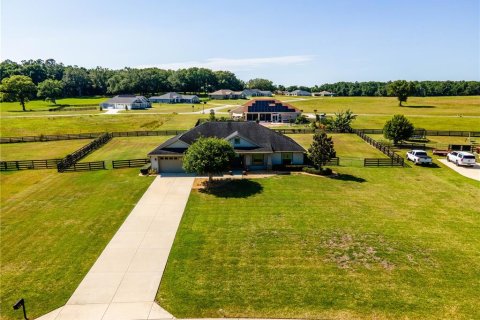 Villa ou maison à vendre à Ocala, Floride: 4 chambres, 204.85 m2 № 1349972 - photo 1