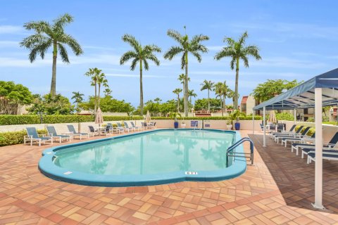 Condominio en venta en Lake Worth, Florida, 1 dormitorio, 70.7 m2 № 1186926 - foto 3