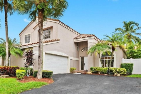 House in Parkland, Florida 4 bedrooms, 218.41 sq.m. № 1352251 - photo 1