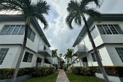 Condo in Bay Harbor Islands, Florida, 2 bedrooms  № 956350 - photo 2