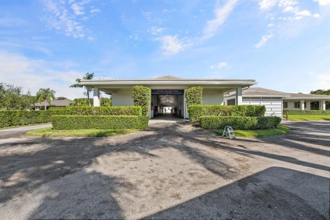 Villa ou maison à vendre à Wellington, Floride: 5 chambres, 351.26 m2 № 823079 - photo 19