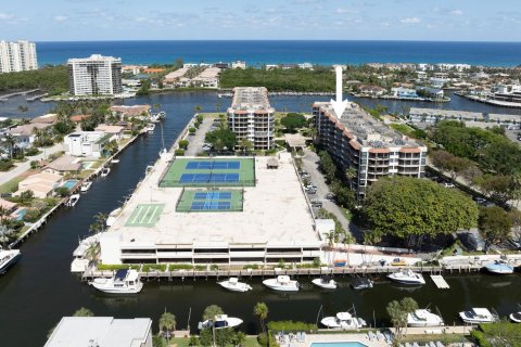 Copropriété à vendre à Boca Raton, Floride: 2 chambres, 122.17 m2 № 1146113 - photo 5