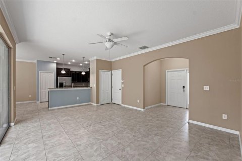 Townhouse in Tampa, Florida 3 bedrooms, 184.69 sq.m. № 1087008 - photo 7