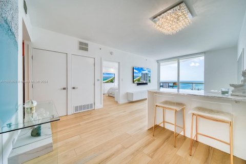 Copropriété à vendre à Miami Beach, Floride: 1 chambre, 75.07 m2 № 1305033 - photo 4