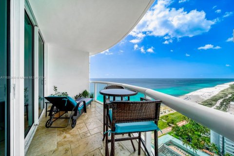 Condo in Miami Beach, Florida, 1 bedroom  № 1305033 - photo 21