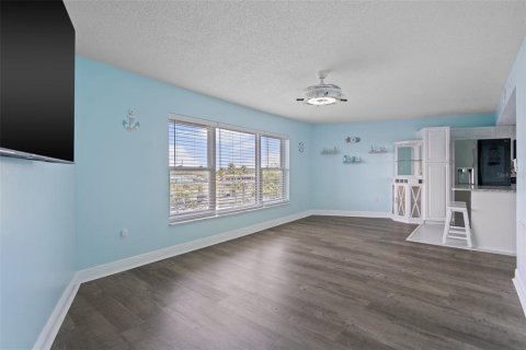 Copropriété à vendre à New Port Richey, Floride: 1 chambre, 63.92 m2 № 1210946 - photo 15