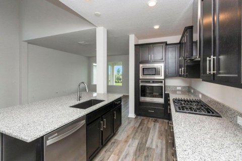 Villa ou maison à vendre à Apollo Beach, Floride: 4 pièces, 213 m2 № 390589 - photo 9