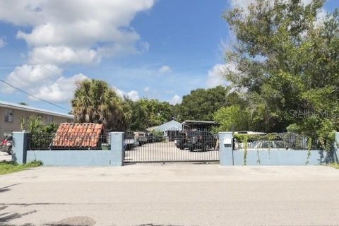 Immobilier commercial à vendre à Tampa, Floride: 164.25 m2 № 1344387 - photo 4