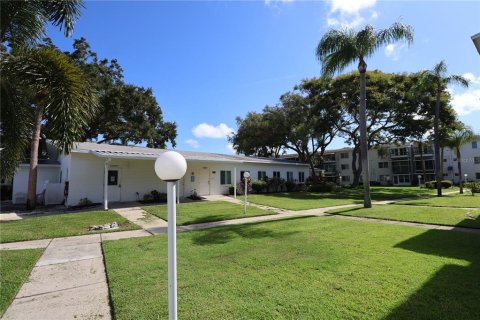 Copropriété à vendre à Bradenton, Floride: 2 chambres, 69.12 m2 № 1344388 - photo 18