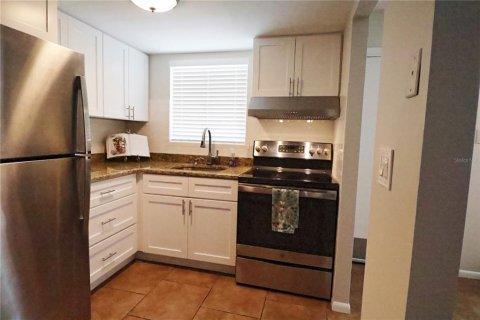 Condo in Bradenton, Florida, 2 bedrooms  № 1344388 - photo 2