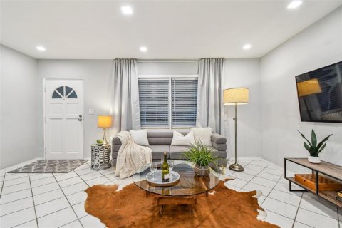 Casa en venta en Saint Petersburg, Florida, 2 dormitorios, 93.74 m2 № 1344357 - foto 7