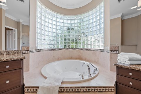 Villa ou maison à vendre à West Palm Beach, Floride: 4 chambres, 340.12 m2 № 1119994 - photo 24