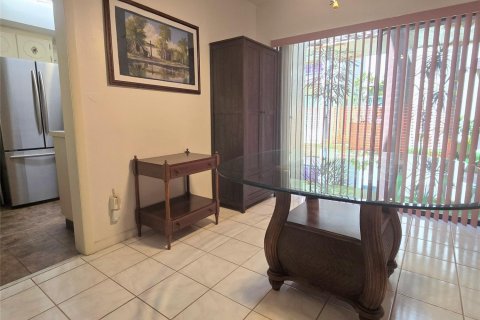 Copropriété à vendre à Lauderhill, Floride: 2 chambres, 93.37 m2 № 1224485 - photo 21