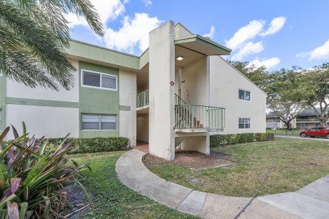 Condominio en venta en Coral Springs, Florida, 1 dormitorio, 63.17 m2 № 1007337 - foto 13