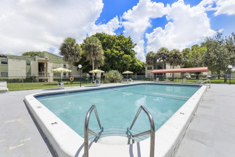 Condominio en venta en Coral Springs, Florida, 1 dormitorio, 63.17 m2 № 1007337 - foto 17