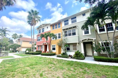 Townhouse in West Palm Beach, Florida 2 bedrooms, 123.19 sq.m. № 1174831 - photo 14