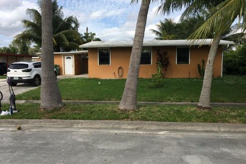 House in Margate, Florida 2 bedrooms, 79.52 sq.m. № 882379 - photo 12