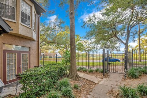 Condo in Orlando, Florida, 2 bedrooms  № 1426677 - photo 28