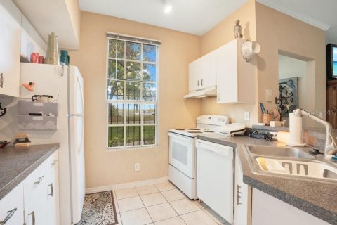 Copropriété à vendre à Orlando, Floride: 2 chambres, 97.64 m2 № 1426677 - photo 12