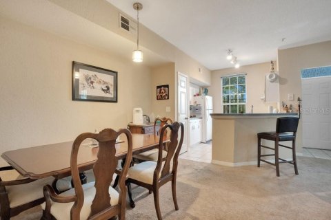 Condo in Orlando, Florida, 2 bedrooms  № 1426677 - photo 8