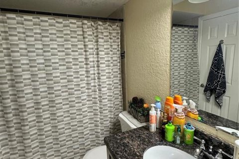 Condo in Orlando, Florida, 1 bedroom  № 1318506 - photo 15