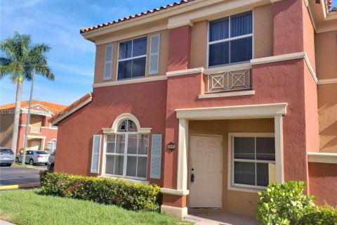 Touwnhouse à vendre à Doral, Floride: 3 chambres, 112.41 m2 № 1292062 - photo 2