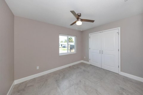 Immobilier commercial à vendre à Rotonda, Floride: 234.67 m2 № 1134047 - photo 19