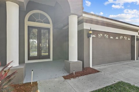 House in Tampa, Florida 4 bedrooms, 245.08 sq.m. № 1134050 - photo 2