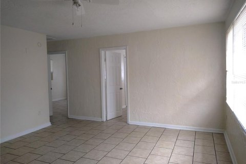 Propiedad comercial en venta en Ocala, Florida, 12 dormitorios, 438.87 m2 № 1396443 - foto 11