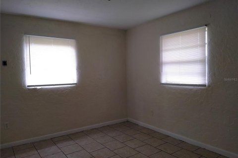 Immobilier commercial à vendre à Ocala, Floride: 12 chambres, 438.87 m2 № 1396443 - photo 12