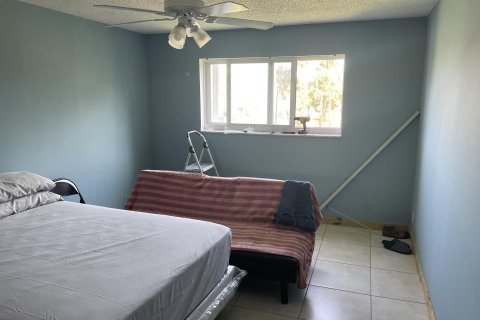 Condominio en venta en Palm Springs, Florida, 1 dormitorio, 73.39 m2 № 959546 - foto 25