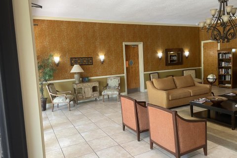 Condominio en venta en Palm Springs, Florida, 1 dormitorio, 73.39 m2 № 959546 - foto 14