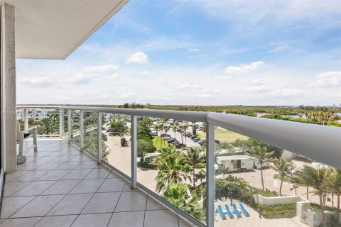 Condominio en venta en Hollywood, Florida, 2 dormitorios, 188.13 m2 № 1168326 - foto 30