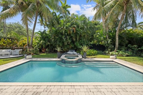 Casa en venta en Miami Shores, Florida, 3 dormitorios, 117.8 m2 № 1135923 - foto 1