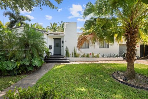 House in Miami Shores, Florida 3 bedrooms, 117.8 sq.m. № 1135923 - photo 30