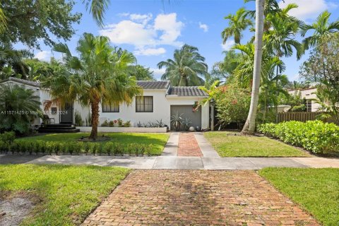 House in Miami Shores, Florida 3 bedrooms, 117.8 sq.m. № 1135923 - photo 29