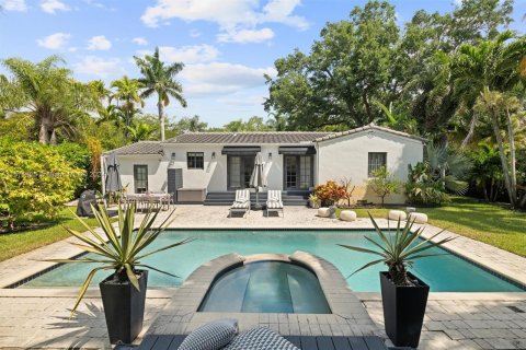 House in Miami Shores, Florida 3 bedrooms, 117.8 sq.m. № 1135923 - photo 2