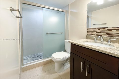 Copropriété à vendre à Deerfield Beach, Floride: 2 chambres, 119.84 m2 № 1288895 - photo 7