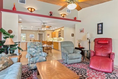 Villa ou maison à vendre à Punta Gorda, Floride: 3 chambres, 217.95 m2 № 877437 - photo 8